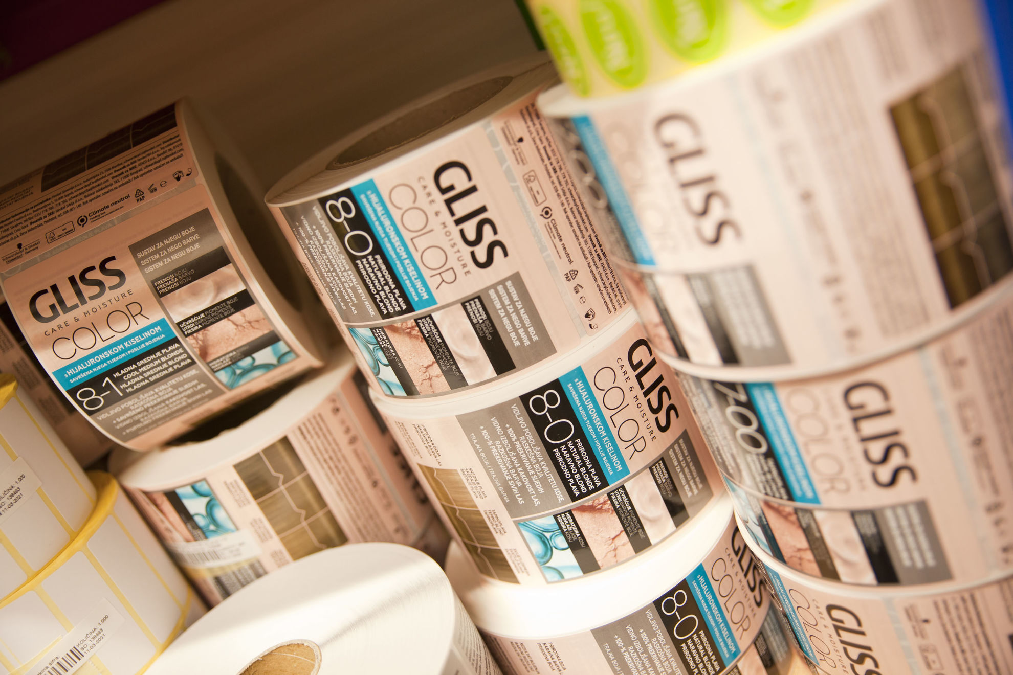 Labet Print — Drukarnia Cyfrowa etykiet na roli — etykiety na kosmetyki. Znakowanie produktów kosmetycznych.